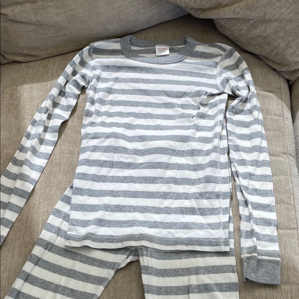 Hanna Andersson Gray and White Striped Pajama Set
